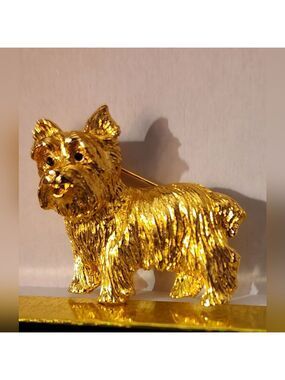 Vintage Joan Rivers Yorkshire Terrier Dog Brooch – Textured Gold-Tone Pin NWOT